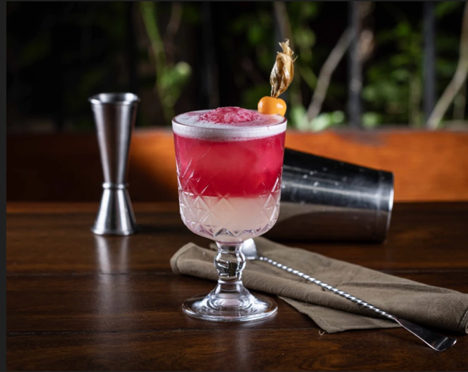 Mixology in Santa Teresa - Terrace & Bay View - Image